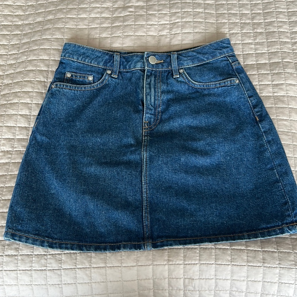H & M Jean mini skirt